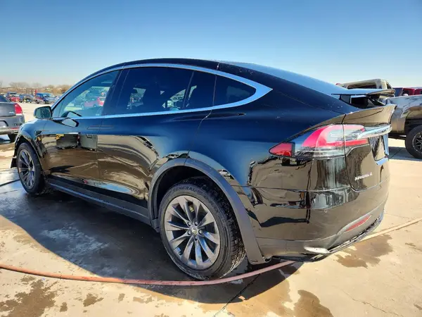 5YJXCDE21HF061782 2017 TESLA MODEL X - Image 2