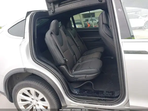 5YJXCDE21HF078372 2017 TESLA MODEL X - Image 8