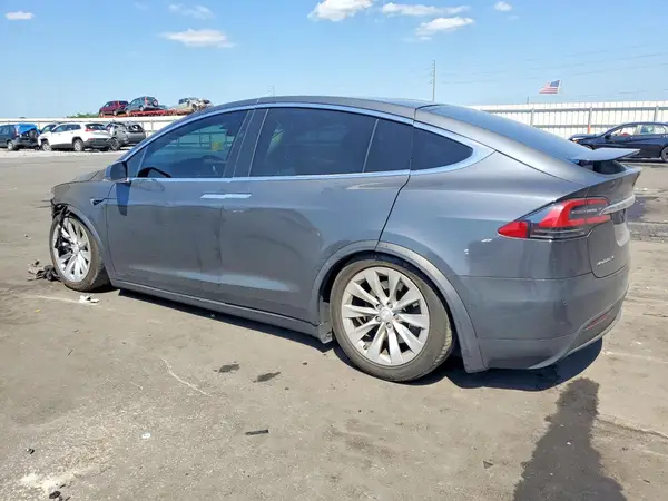 5YJXCDE21JF114986 2018 TESLA MODEL X - Image 2