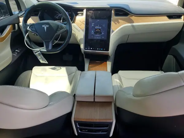 5YJXCDE21JF114986 2018 TESLA MODEL X - Image 8