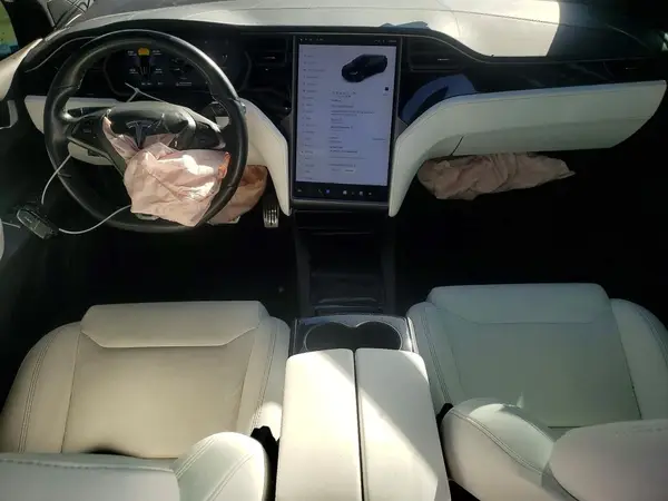 5YJXCDE21JF120089 2018 TESLA MODEL X - Image 8