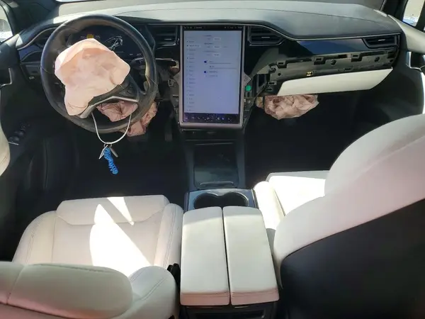 5YJXCDE21JF127205 2018 TESLA MODEL X - Image 8
