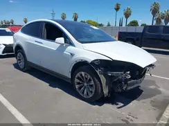 5YJXCDE21JF128659 2018 TESLA MODEL X