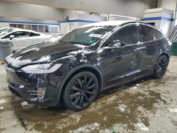 5YJXCDE21KF184439 2019 TESLA MODEL X - Image 1