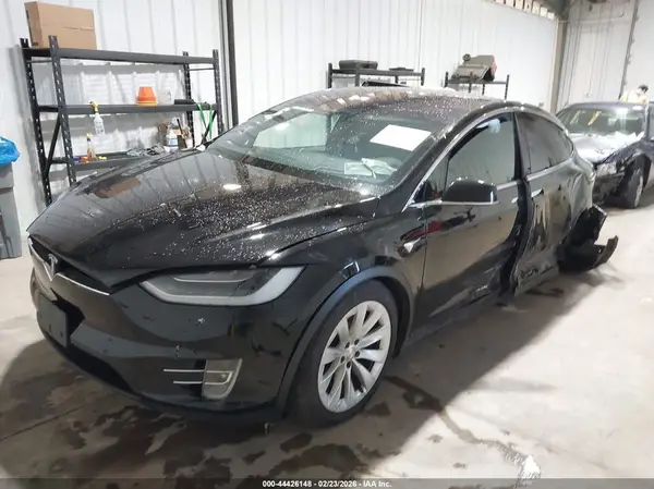 5YJXCDE21KF187809 2019 TESLA MODEL X - Image 2