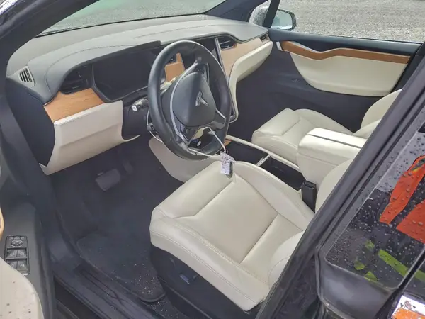 5YJXCDE21KF207704 2019 TESLA MODEL X - Image 8