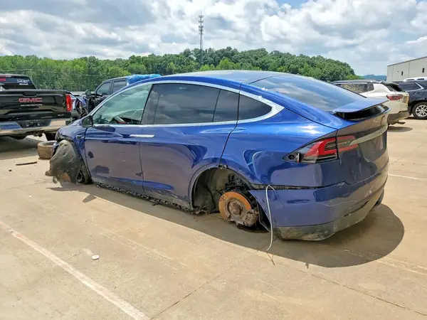 5YJXCDE21LF297423 2020 TESLA MODEL X - Image 2