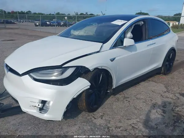 5YJXCDE21MF319681 2021 TESLA MODEL X - Image 2
