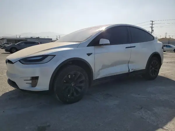 5YJXCDE22GF030216 2016 TESLA MODEL X - Image 1