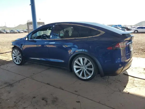 5YJXCDE22HF035675 2017 TESLA MODEL X - Image 2
