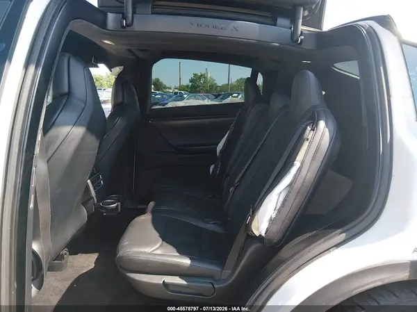 5YJXCDE22HF041976 2017 TESLA MODEL X - Image 8