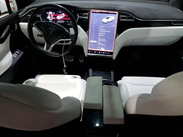 5YJXCDE22HF043226 2017 TESLA MODEL X - Image 8