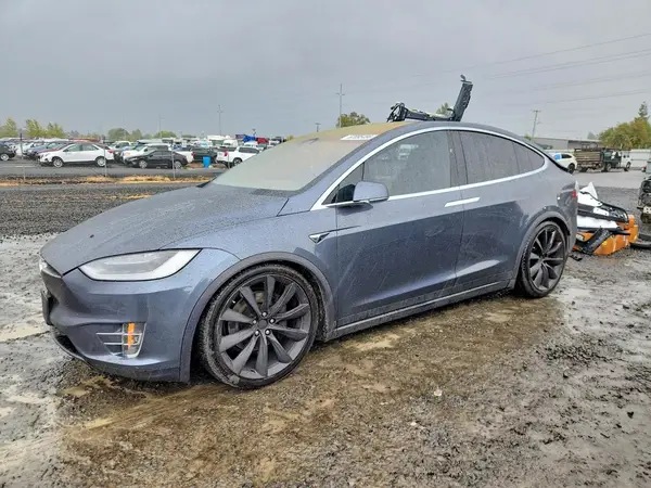 5YJXCDE22HF044800 2017 TESLA MODEL X - Image 1