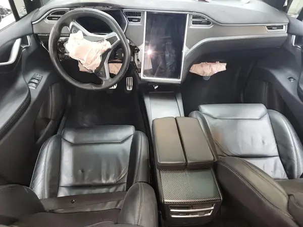 5YJXCDE22HF049592 2017 TESLA MODEL X - Image 8