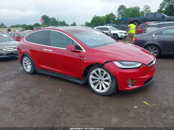 5YJXCDE22HF054694 2017 TESLA MODEL X - Image 1
