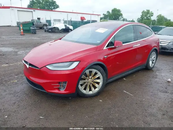 5YJXCDE22HF054694 2017 TESLA MODEL X - Image 2