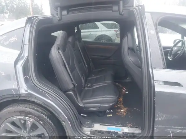 5YJXCDE22JF100188 2018 TESLA MODEL X - Image 8