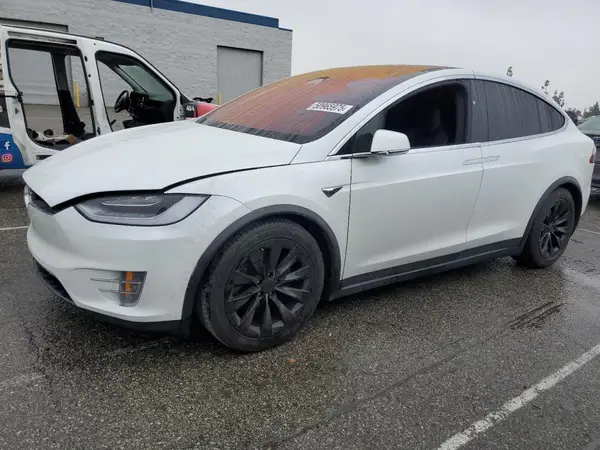 5YJXCDE22JF113510 2018 TESLA MODEL X - Image 1