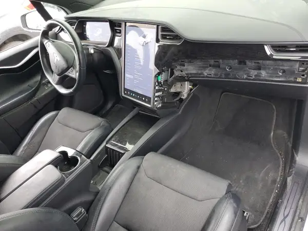 5YJXCDE22JF113510 2018 TESLA MODEL X - Image 8