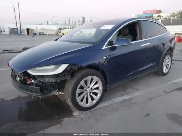 5YJXCDE22JF120263 2018 TESLA MODEL X - Image 2