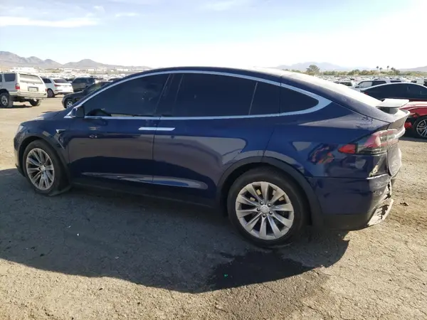 5YJXCDE22JF121350 2018 TESLA MODEL X - Image 2