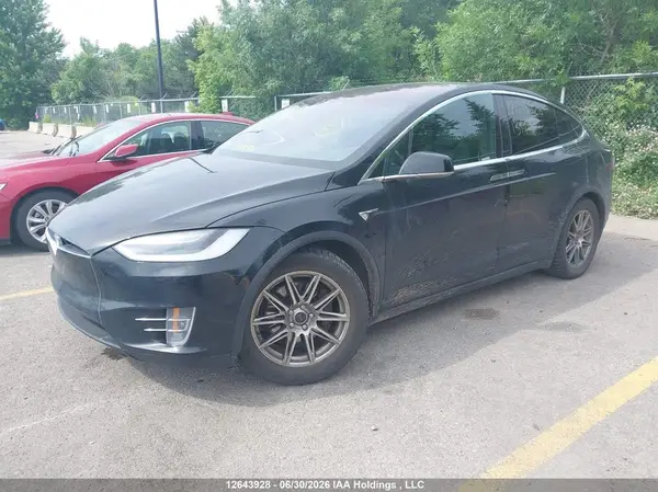 5YJXCDE22JF131442 2018 TESLA MODEL X - Image 2