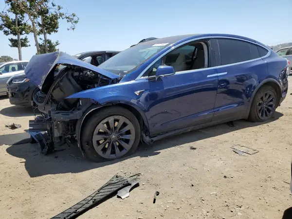 5YJXCDE22JF141792 2018 TESLA MODEL X - Image 1