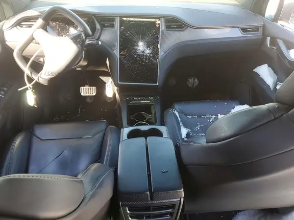 5YJXCDE22KF150820 2019 TESLA MODEL X - Image 8