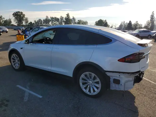 5YJXCDE22KF155953 2019 TESLA MODEL X - Image 2