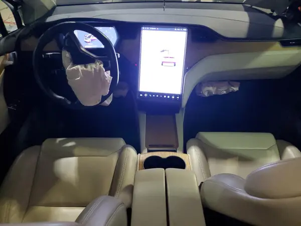 5YJXCDE22KF180206 2019 TESLA MODEL X - Image 8