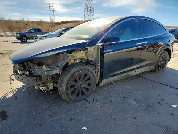 5YJXCDE22KF180691 2019 TESLA MODEL X