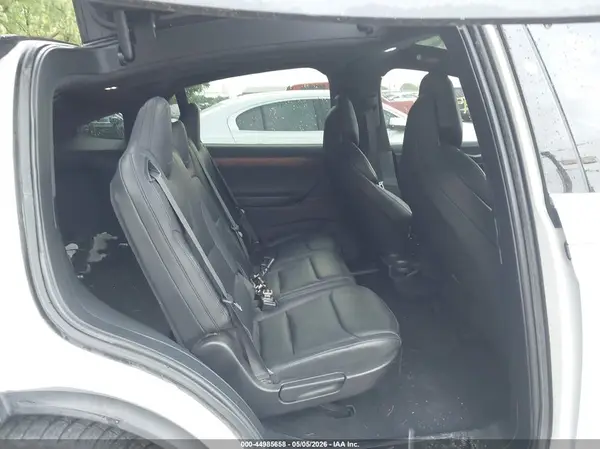 5YJXCDE22KF185678 2019 TESLA MODEL X - Image 8