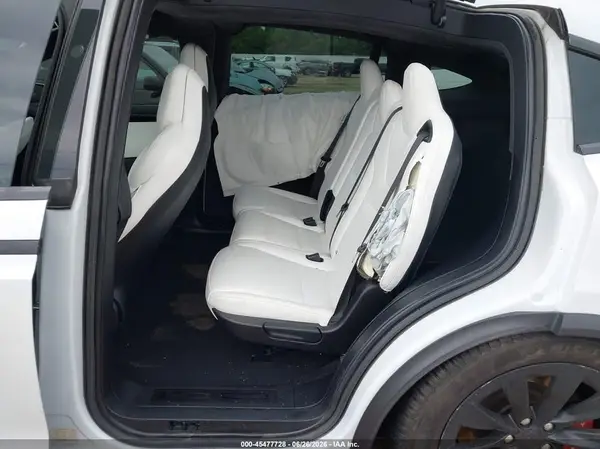 5YJXCDE22KF189648 2019 TESLA MODEL X - Image 8