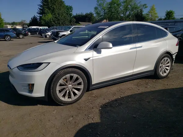 5YJXCDE22LF223136 2020 TESLA MODEL X - Image 1