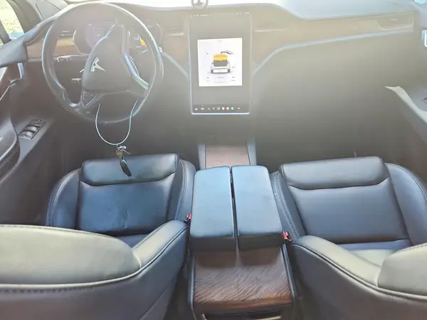 5YJXCDE22LF249767 2020 TESLA MODEL X - Image 8