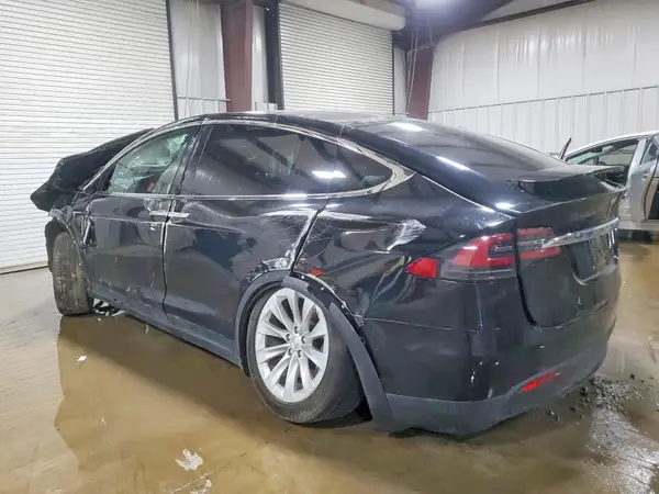 5YJXCDE22LF262647 2020 TESLA MODEL X - Image 2
