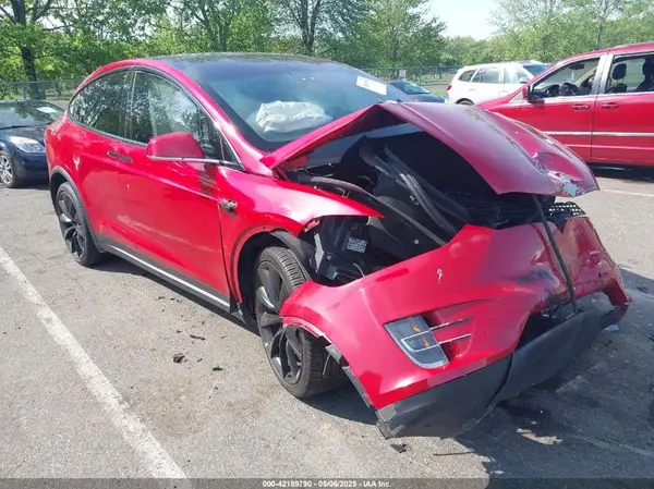 5YJXCDE22LF266391 2020 TESLA MODEL X - Image 1