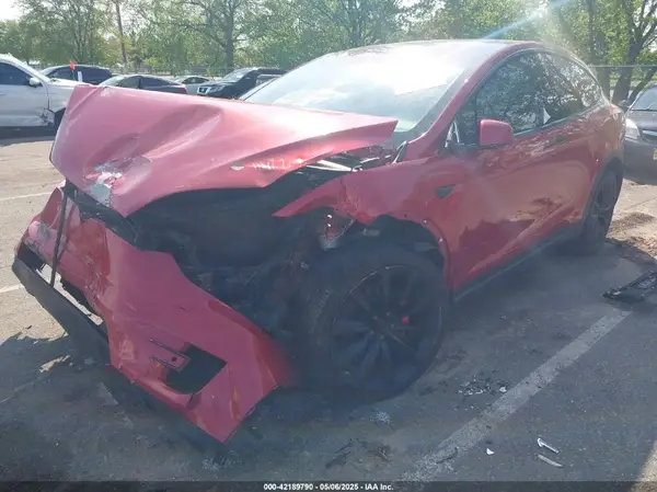 5YJXCDE22LF266391 2020 TESLA MODEL X - Image 2