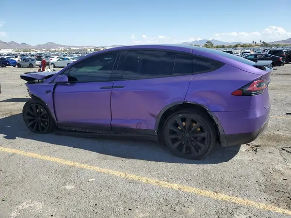 5YJXCDE22LF283353 2020 TESLA MODEL X - Image 2