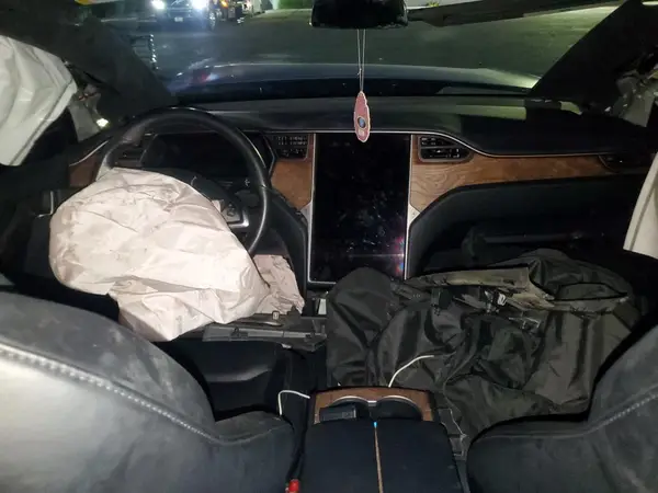 5YJXCDE22LF283383 2020 TESLA MODEL X - Image 8