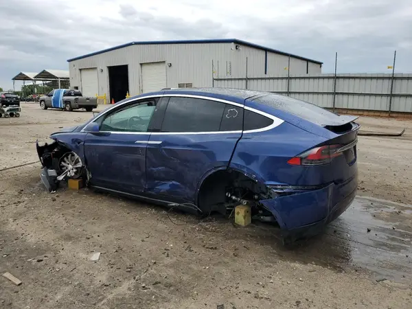 5YJXCDE22LF303617 2020 TESLA MODEL X - Image 2