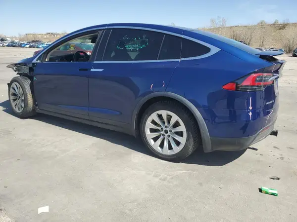5YJXCDE23HF044790 2017 TESLA MODEL X - Image 2