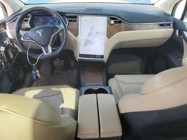 5YJXCDE23HF044790 2017 TESLA MODEL X - Image 8