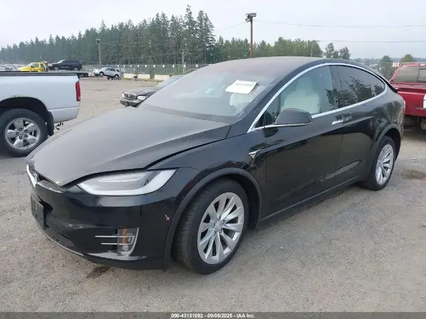 5YJXCDE23HF055708 2017 TESLA MODEL X - Image 2