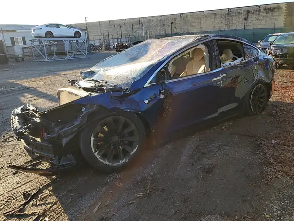 5YJXCDE23HF061010 2017 TESLA MODEL X - Image 1
