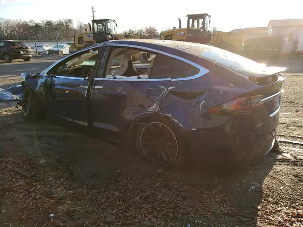 5YJXCDE23HF061010 2017 TESLA MODEL X - Image 2