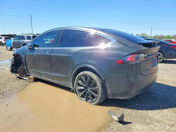 5YJXCDE23HF061363 2017 TESLA MODEL X - Image 2