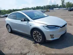5YJXCDE23HF067843 2017 TESLA MODEL X