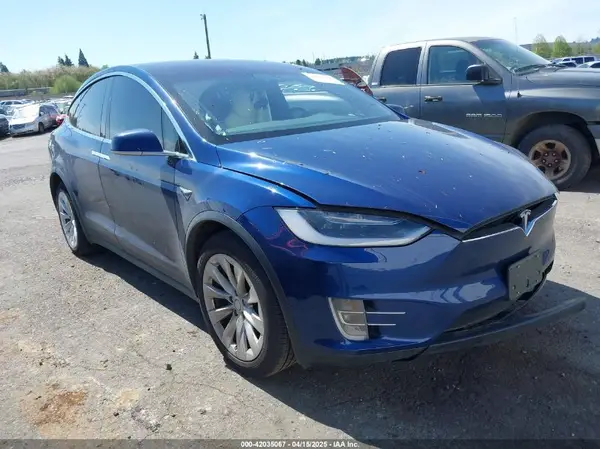 5YJXCDE23HF077126 2017 TESLA MODEL X - Image 1
