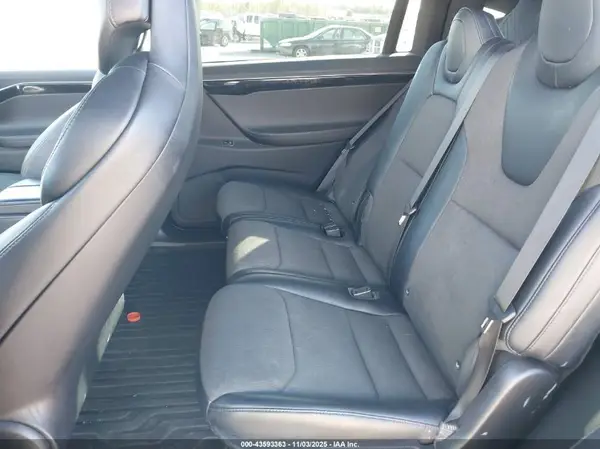 5YJXCDE23JF089556 2018 TESLA MODEL X - Image 8